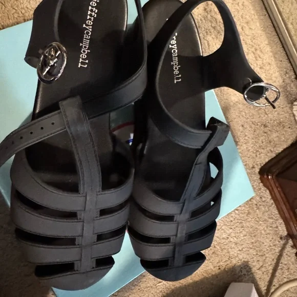 Jeffrey Campbell Platform fisherman jelly sandal. Women's Size 9 matte black - Picture 3 of 7